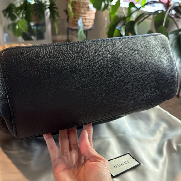 Pre owned Gucci black leather bag with interlocking G logo - Picture 3 of 14